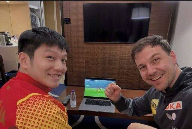 樊振东加盟德甲才过半月，暖心的一幕出现，韩莹的话让人动容！